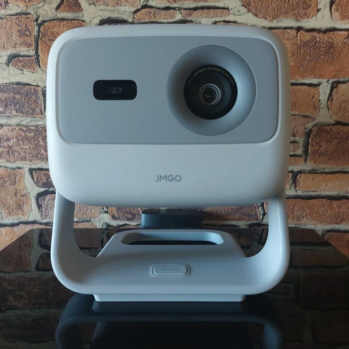 Sprzedam projektor JMGO N1S SE.