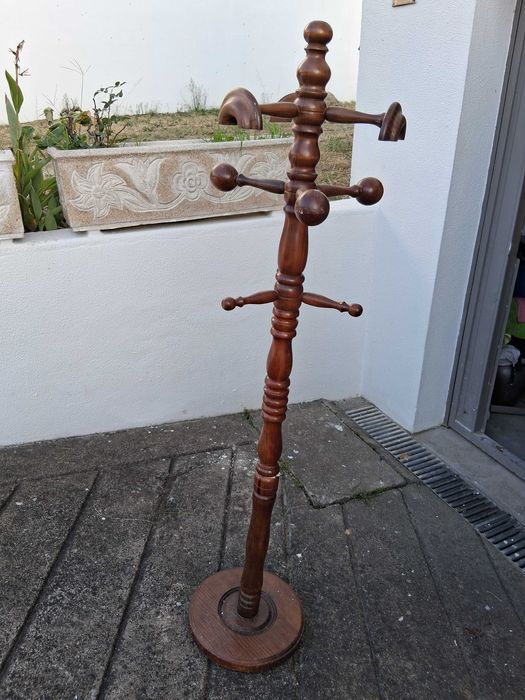 Bengaleiro em Madeira