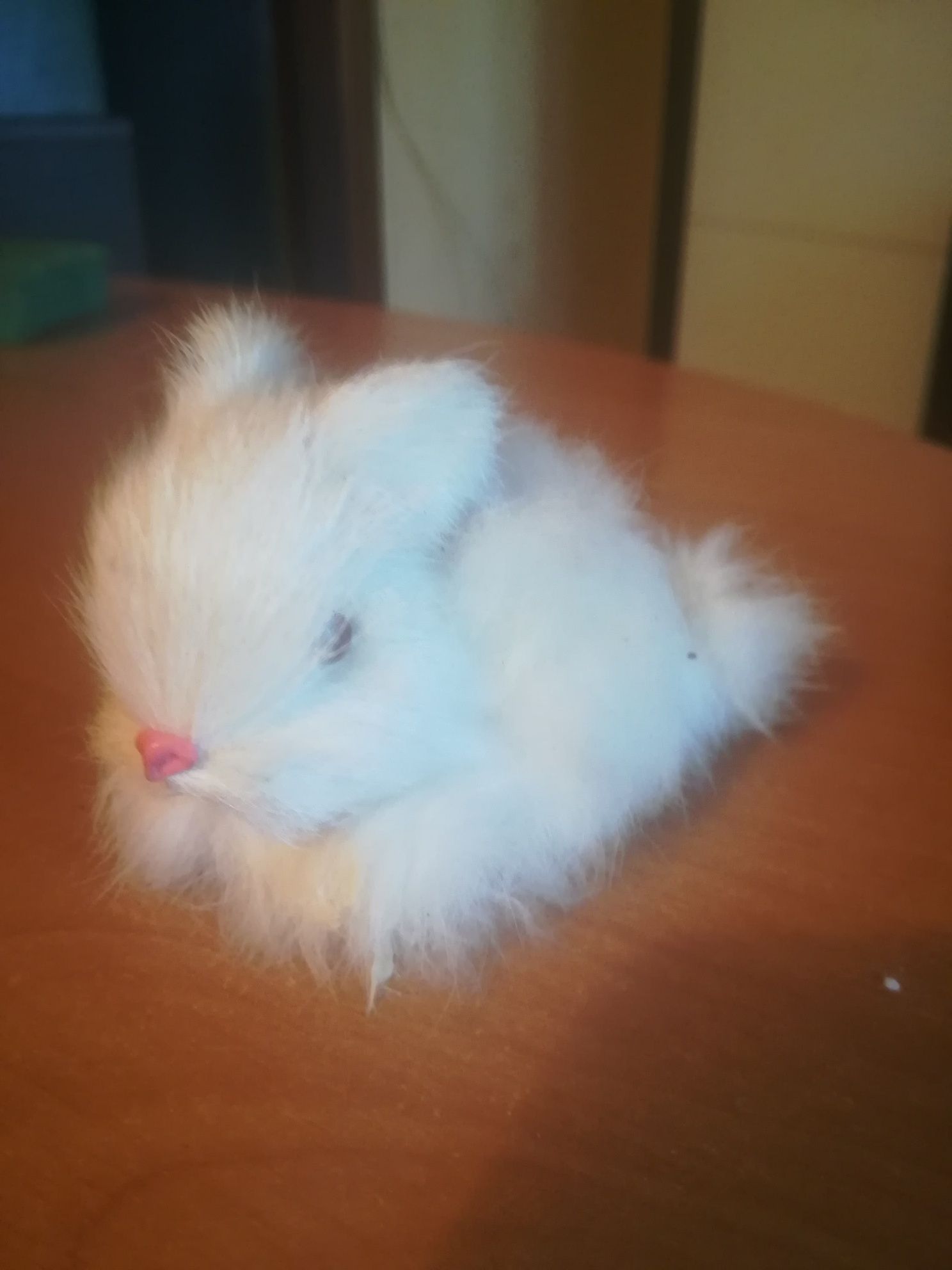 Кролик из натурального меха.
