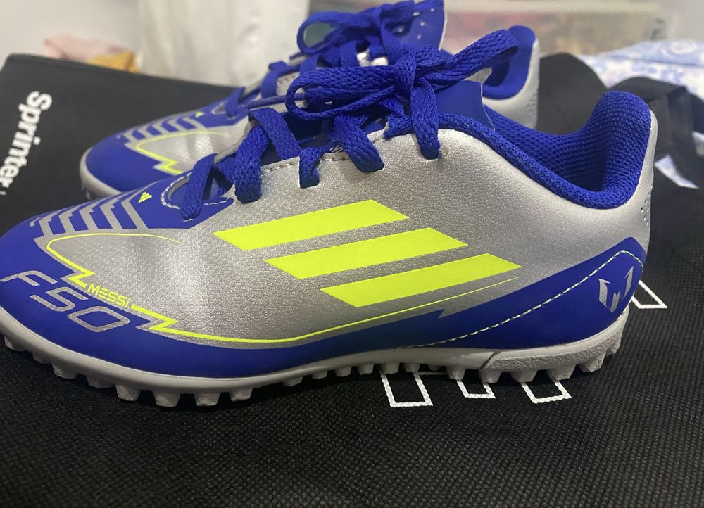 Vendo chuteira adidas