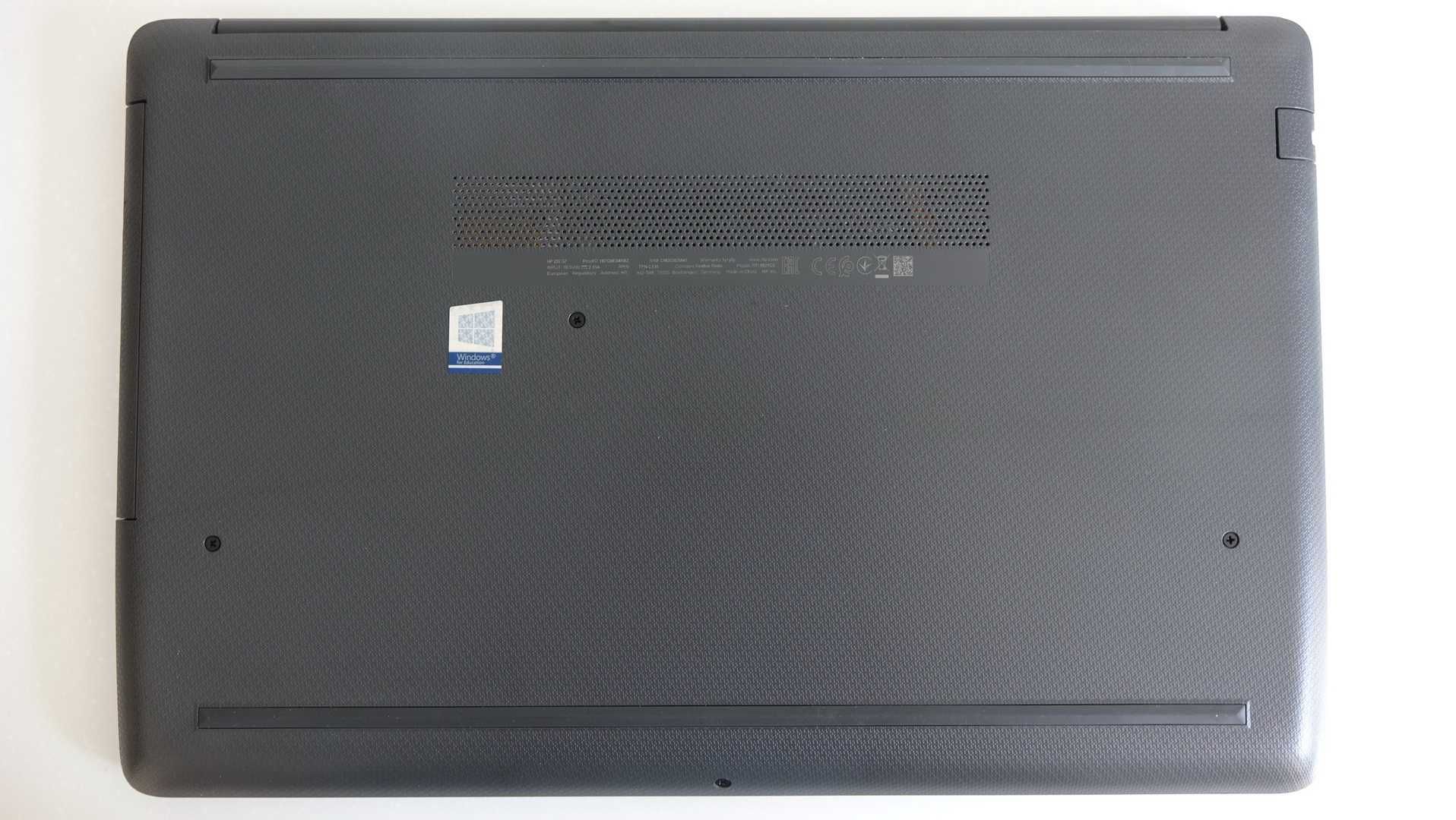 Ноутбук HP 250 G7 15.6, i5-1035G1, 8gb ddr4, 256gb ssd, Износ акб 0%