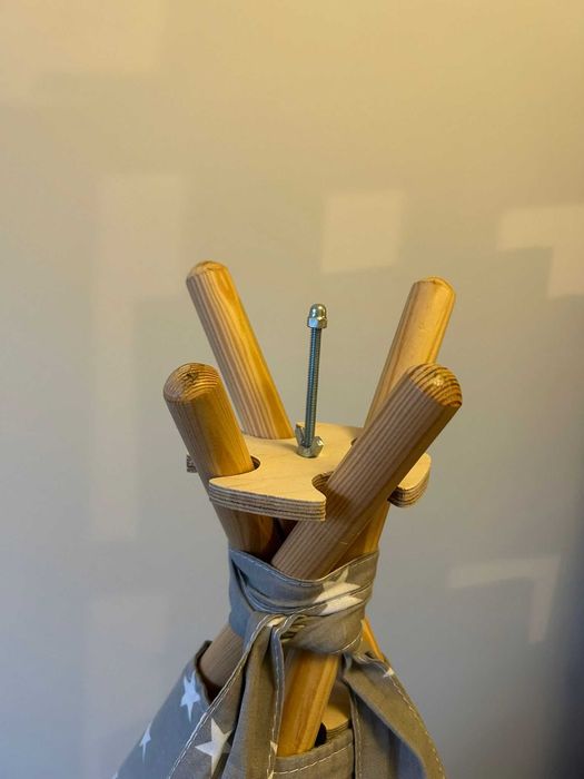 Namiot Tipi + stabilizator – bardzo dobry stan