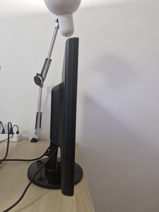Monitor LG FLATRON W2242W 22" 1680×1050 VGA