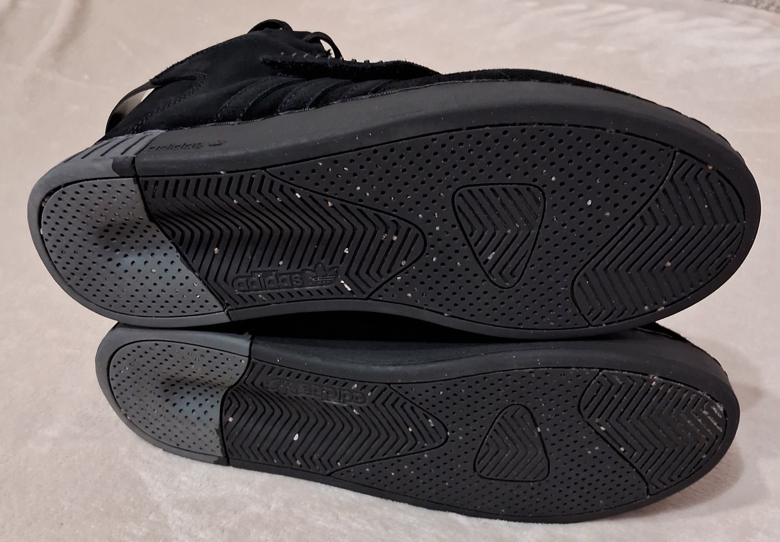 Кроссовки Adidas Оригинал.Размер 41.5