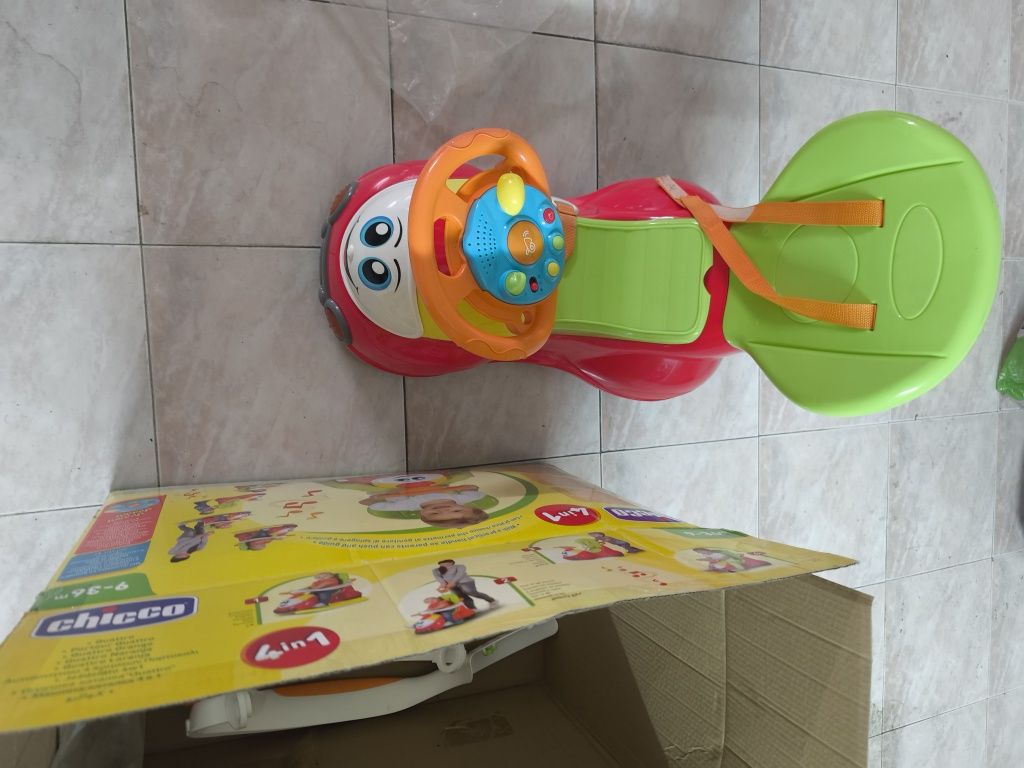 Carrinho de  bebe Chico