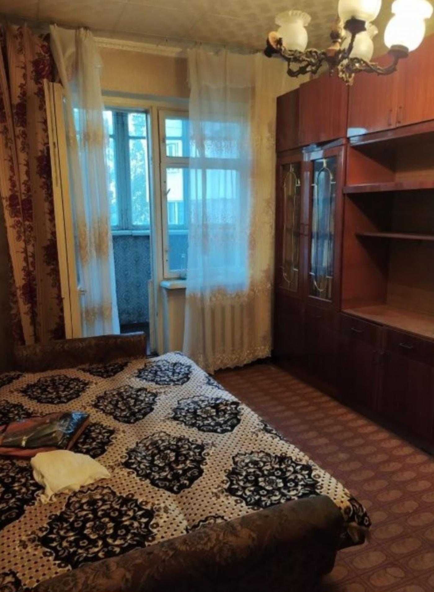 Продам 4 комнатную Палия 96 цена 35000долларов