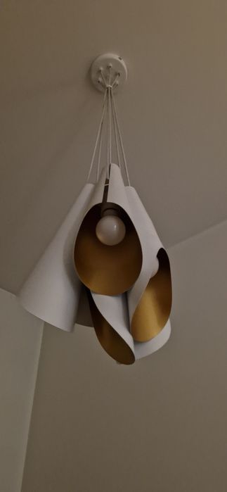 LUMINEX CALYX WHITE-GOLD   PRODUKTU:

Rodzina: Calyx

Wysokość: 110cm