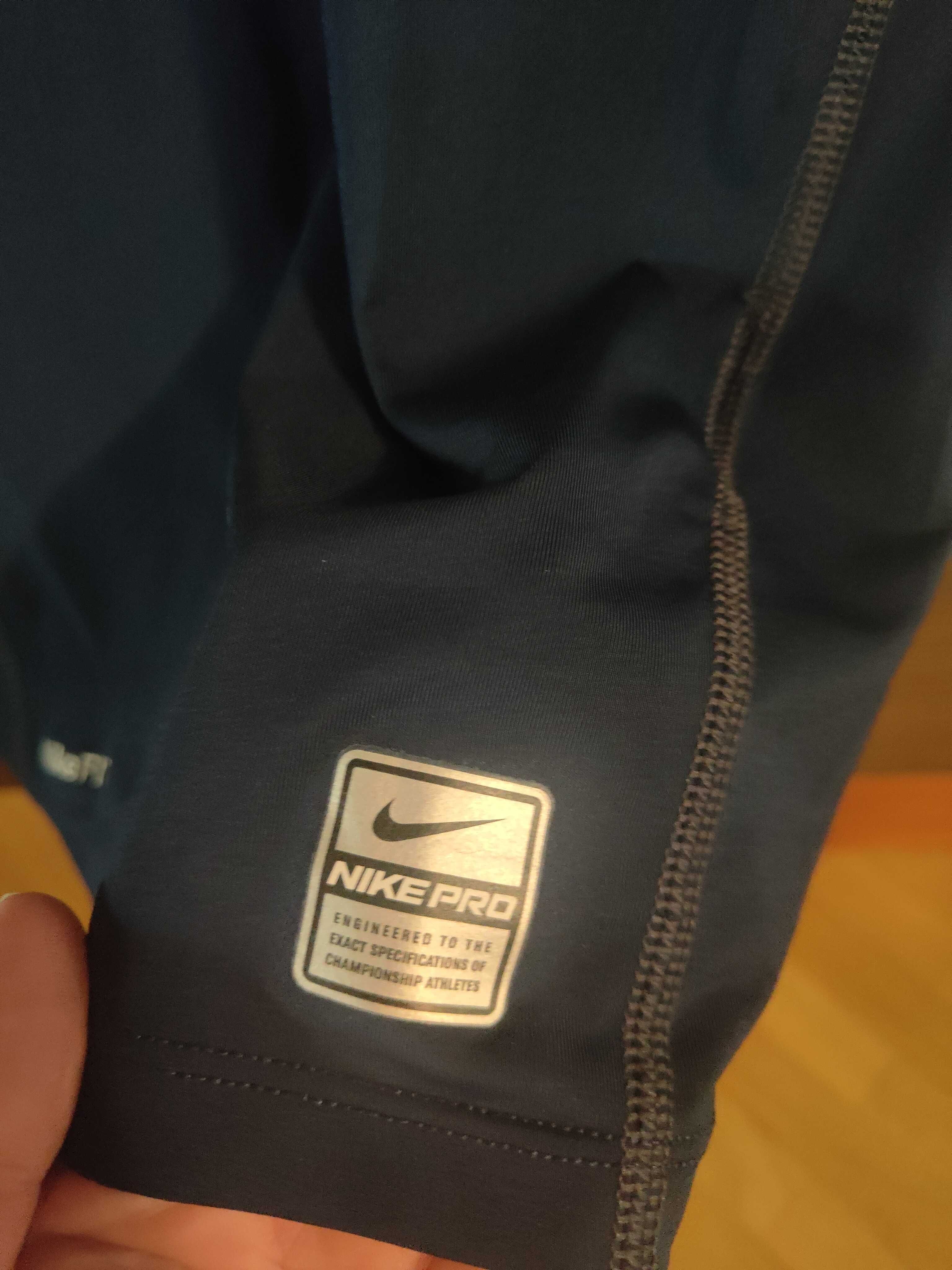 koszulka NIKE PRO Nike Fit rozm. 158-170 (13/15 lat) granat
