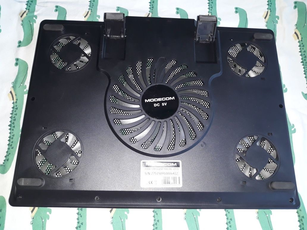 Podstawka chłodząca pod laptop MODECOM_MC-CF15 Silent Fan Czarna