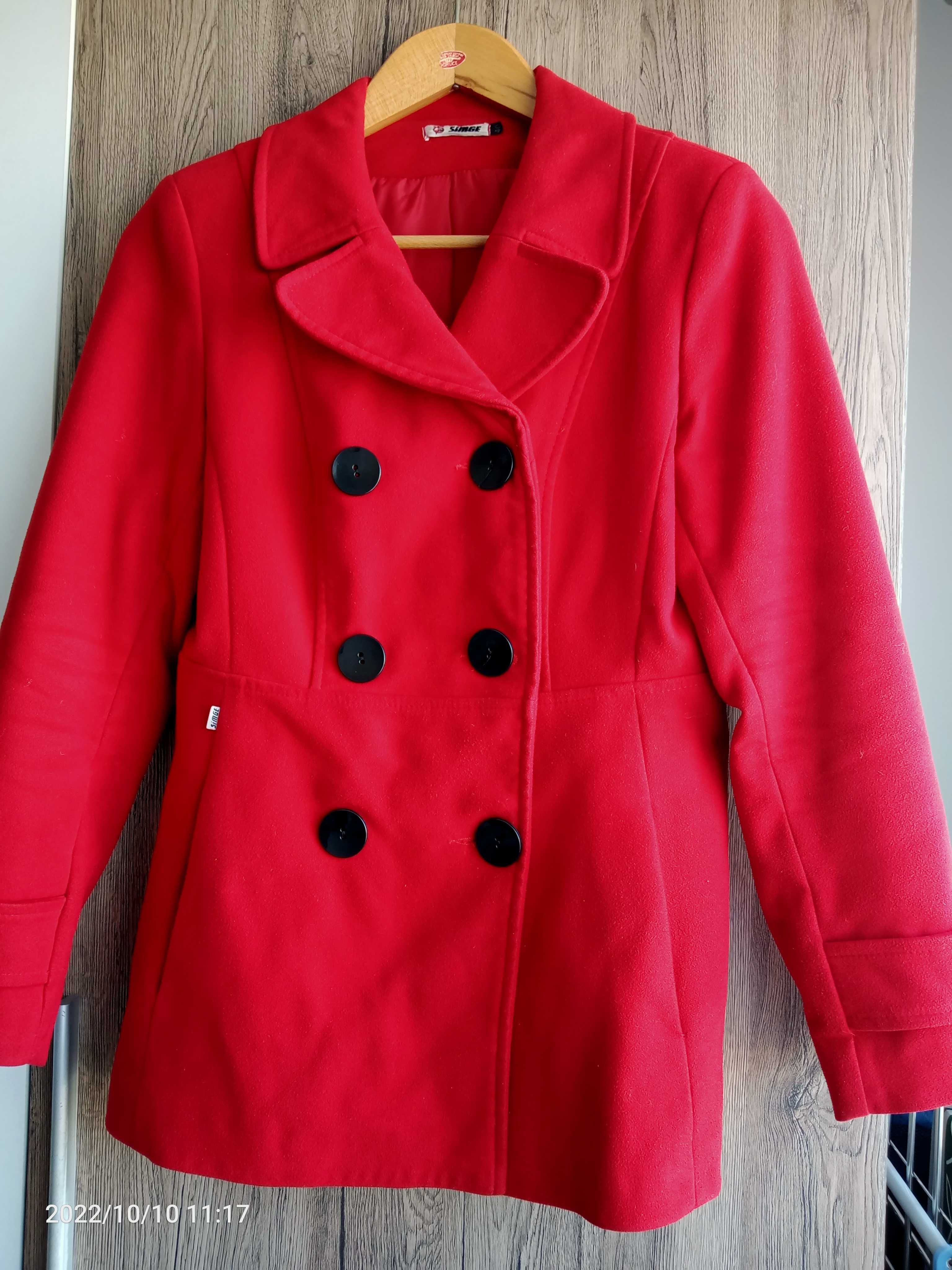 Czerwony płaszcz flauszowy