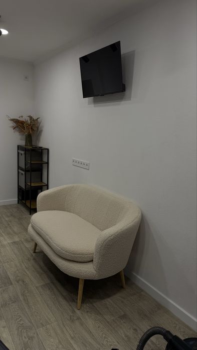 Аренда парикмахерского кресла, кератин,ботокс, колорист