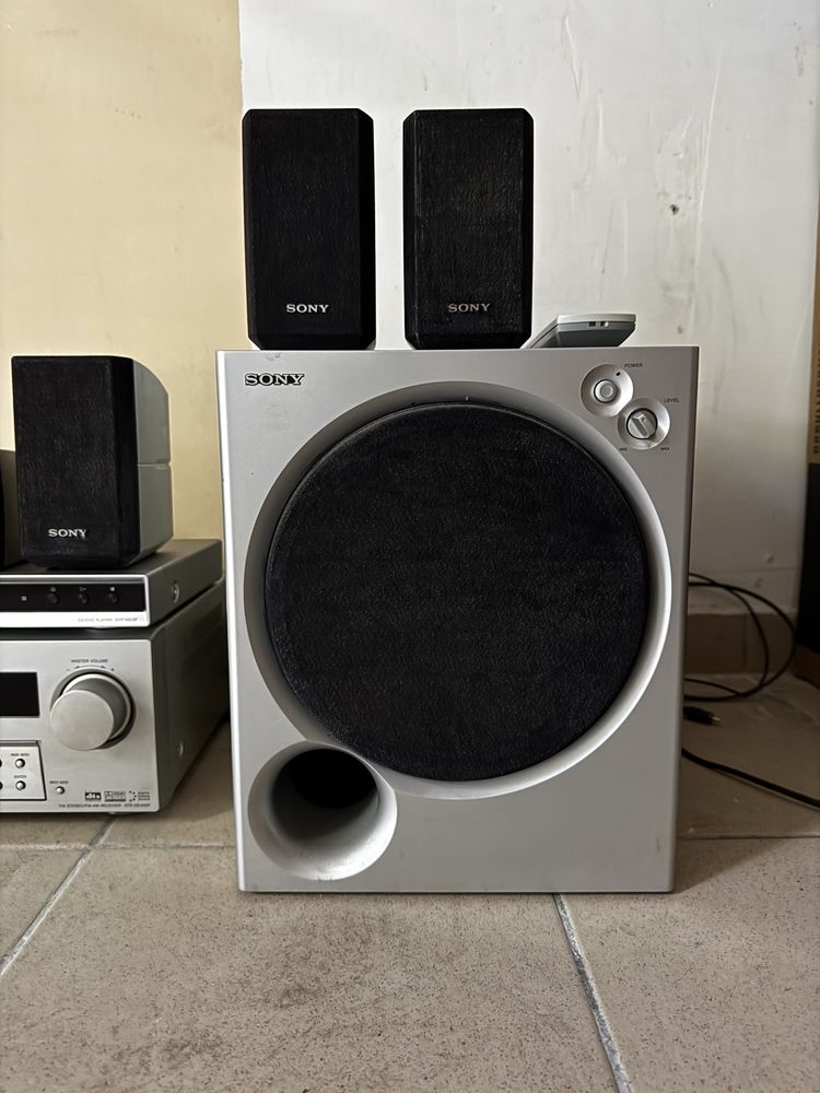 Zestaw kina domowego Sony STR-DE495P + dvd dvp-ns38