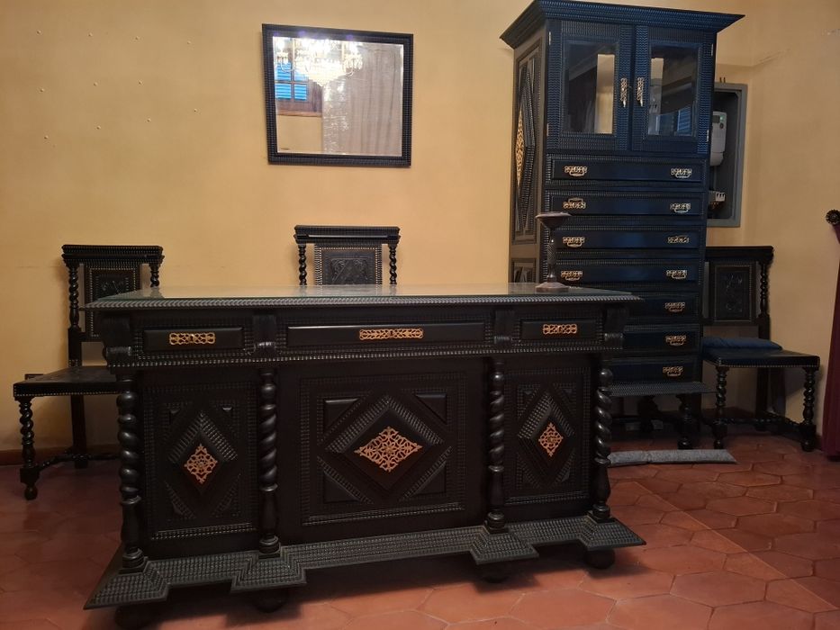 Mobília escritório  Torcidos e Tremidos