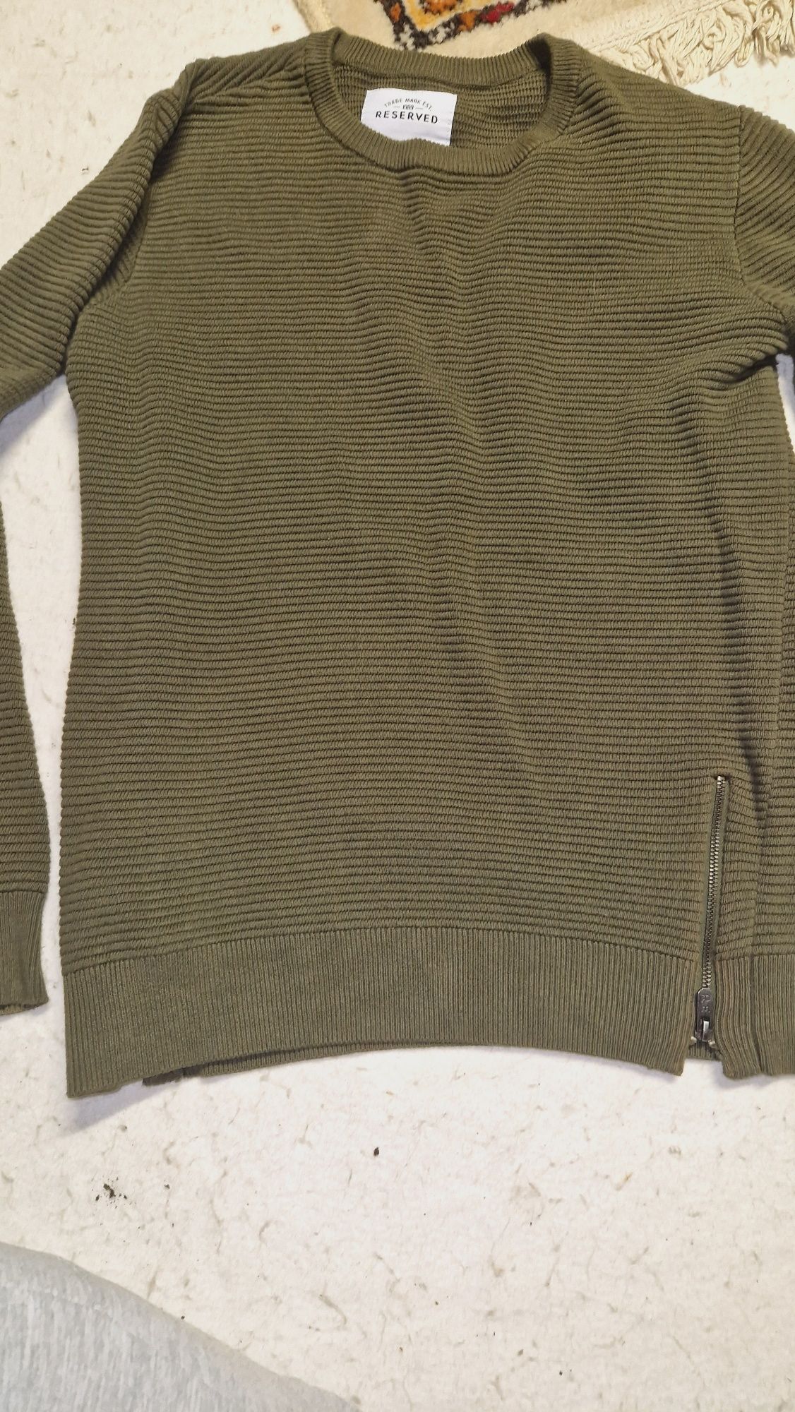 Sweter chłopięcy r. 158 nowy Reserved