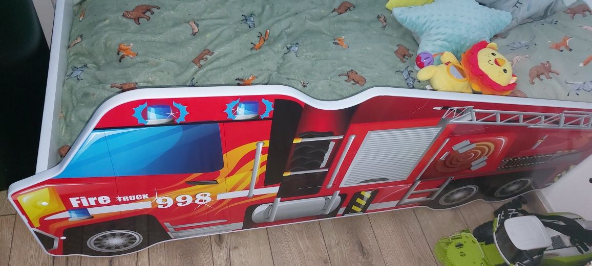 Łóżko dziecięce z materacem, wóz strażacki, 150cm x 70cm