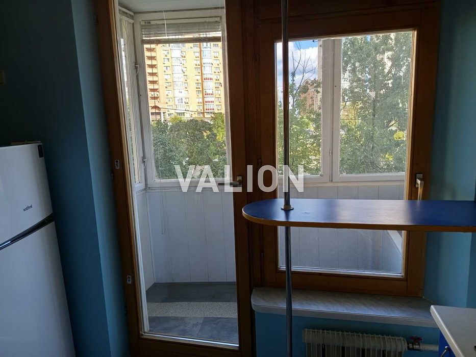 Без %. Продам 3-комн. квартиру, р-н Оболонь, ул. Приозёрная 2Б