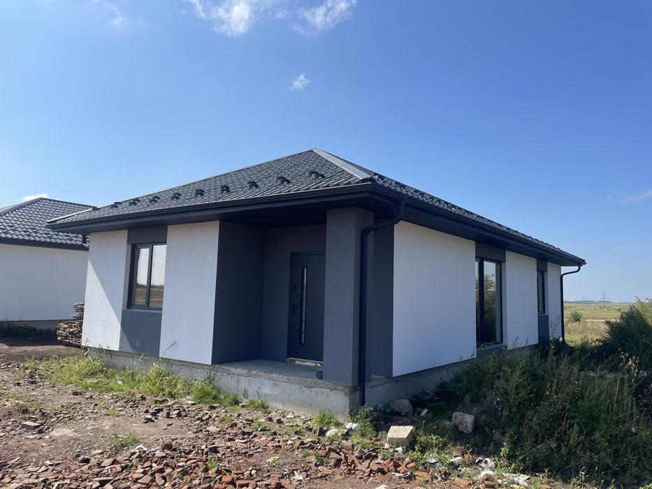 Стильний Будинок з Комунікаціями за Супер Ціною