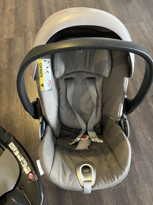 Cybex Cloud Q - Ovo e base isofix