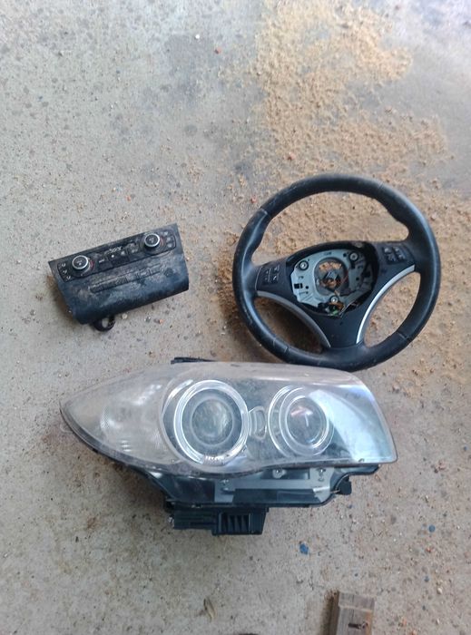 Farol bixenon BMW série 1 ano 2008