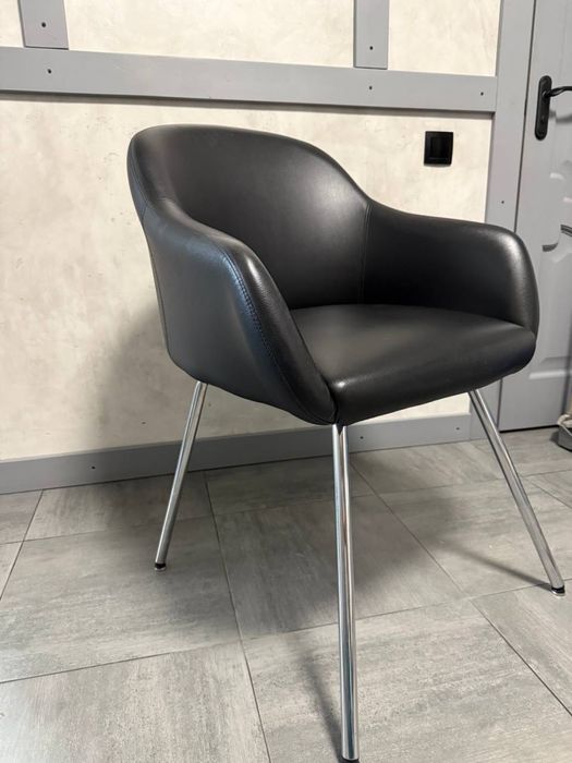 Кресло для візажиста , косметолога стан ідеальний