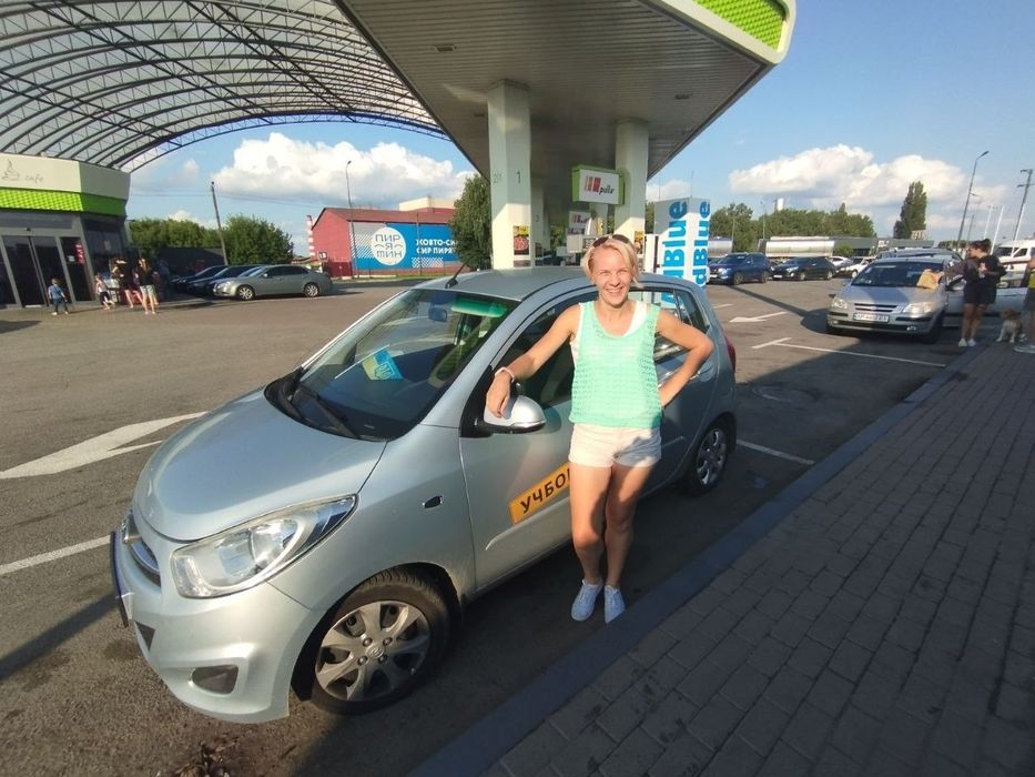 Інструктор з водіння, автоінструктор.  МКПП.