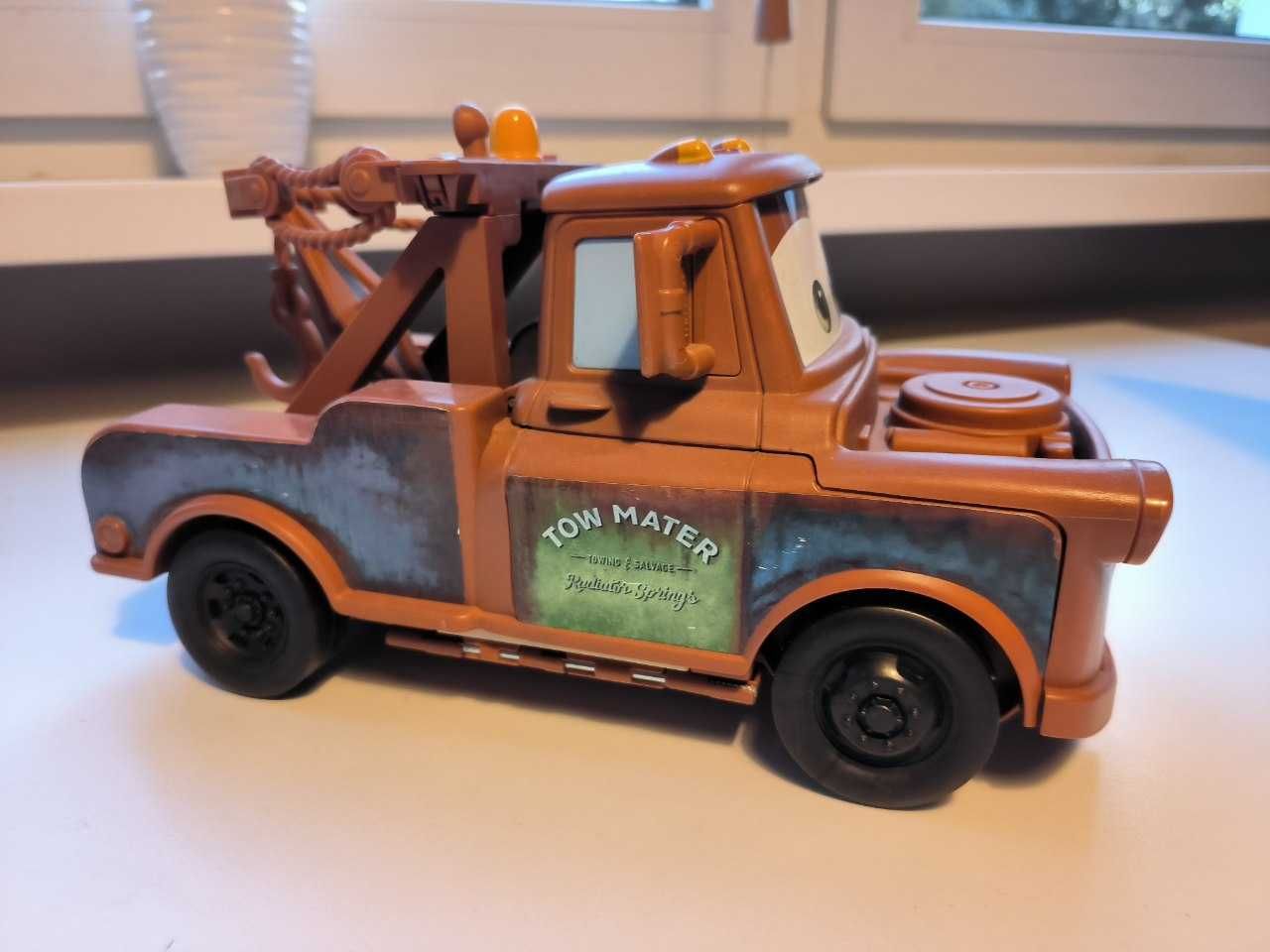 Mattel Cars auta złomek Tow Mater 28cm