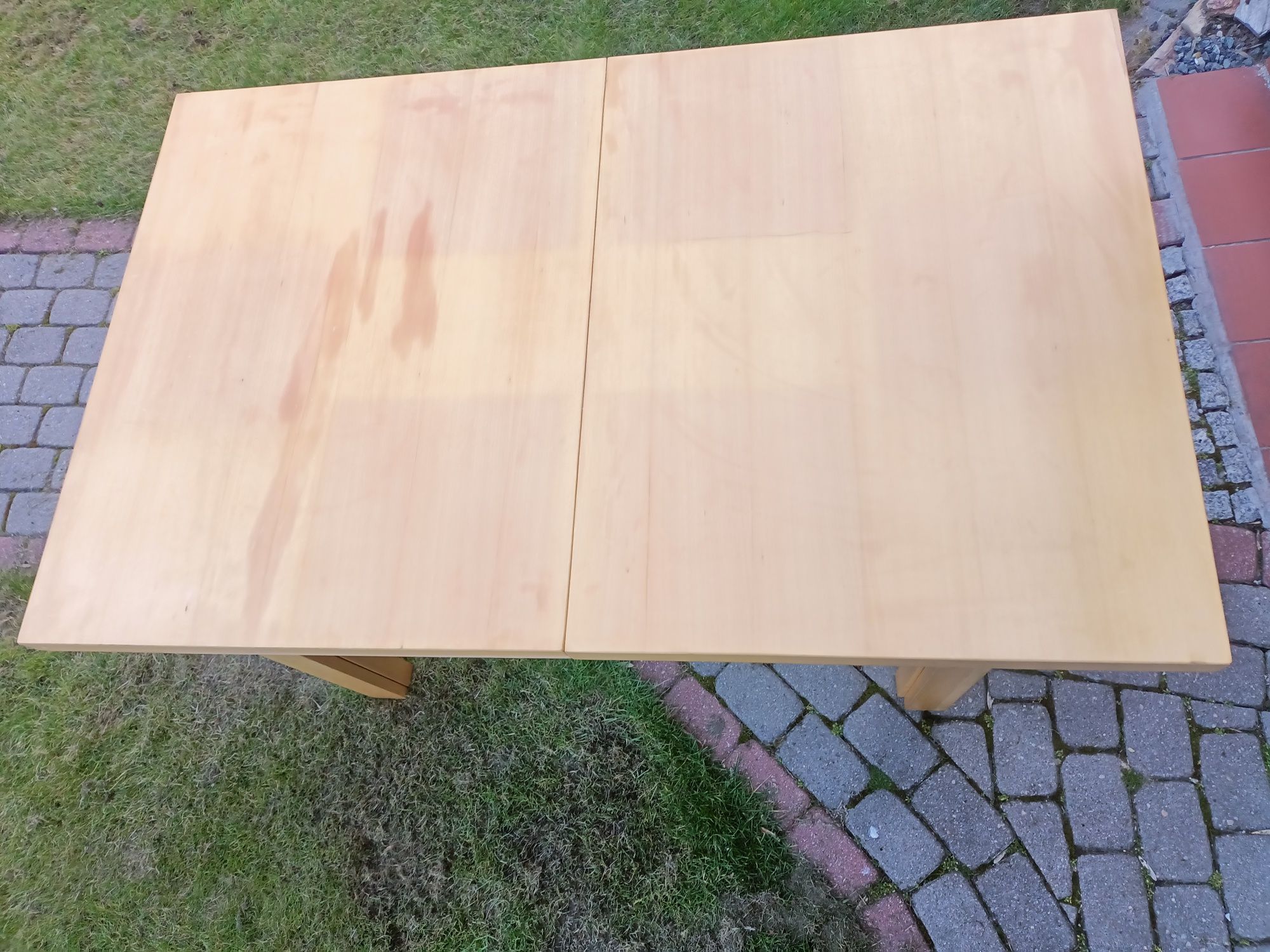 Stół kuchenny drewniany