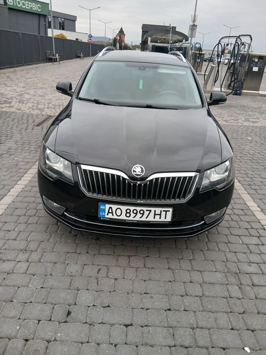 Продам шкоду суперб 2015