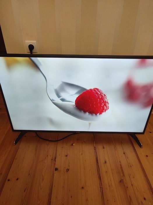 Продам LG Smart TV 42lb653v 42 дюйма