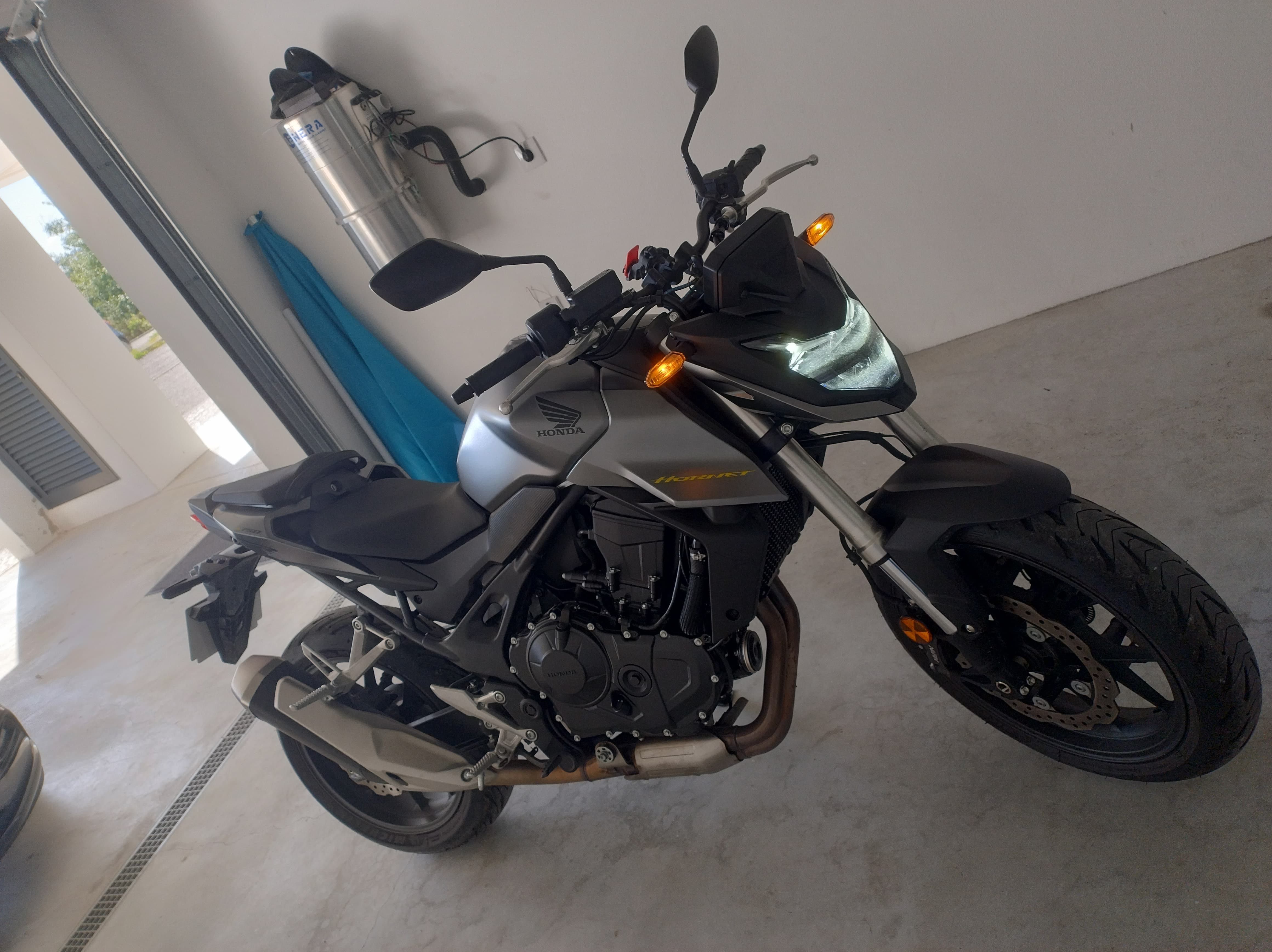 Honda Hornet 750