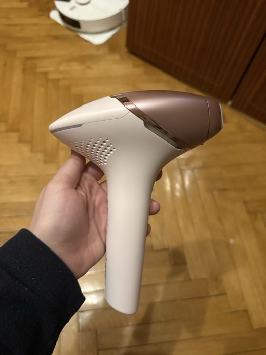 Фотоепілятор philips Lumea BRI977/00