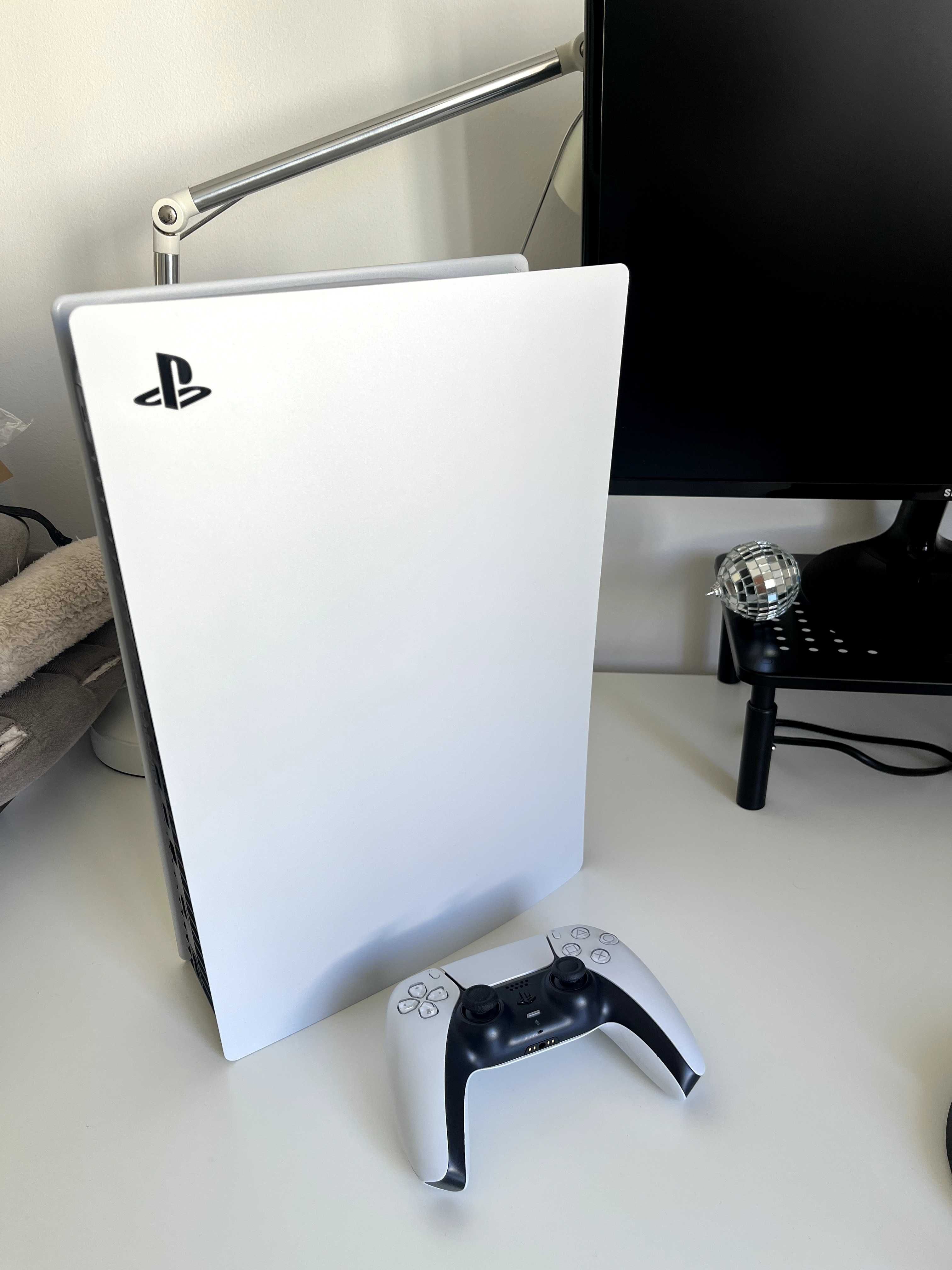 PS5 como Nova - Impecável e Estimada (Entrego na Grande Lisboa)