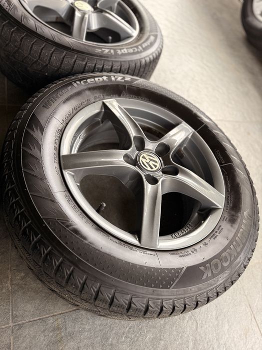 Продам диски з резиною зима 205/65/15