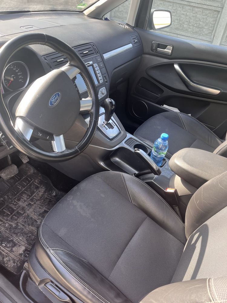 Ford C-MAX Titanum najbogatsza wersja