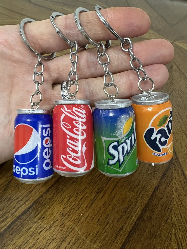 Брелоки Cola, Fanta, Sprite, Pepsi