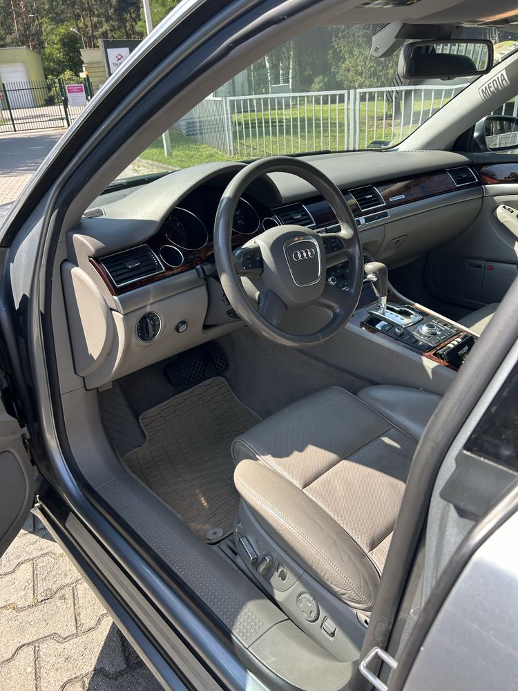 Audi D3 A8L 4.2 mpi V8