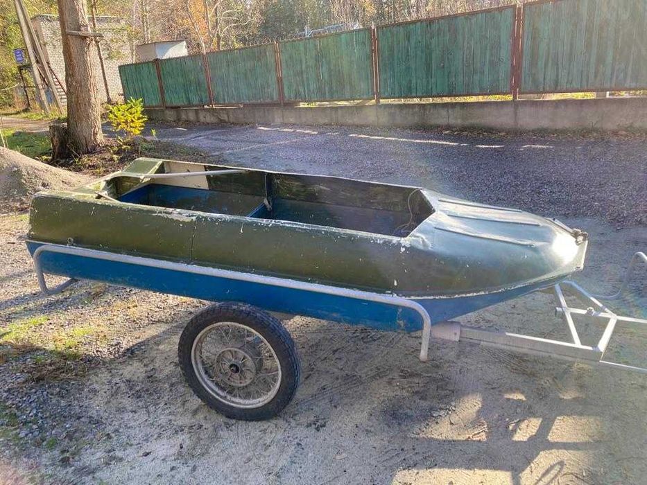 Продам човен Романтика з мотором. Б.у.