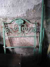 cama individual (162x80cm) de ferro antiga c/floral