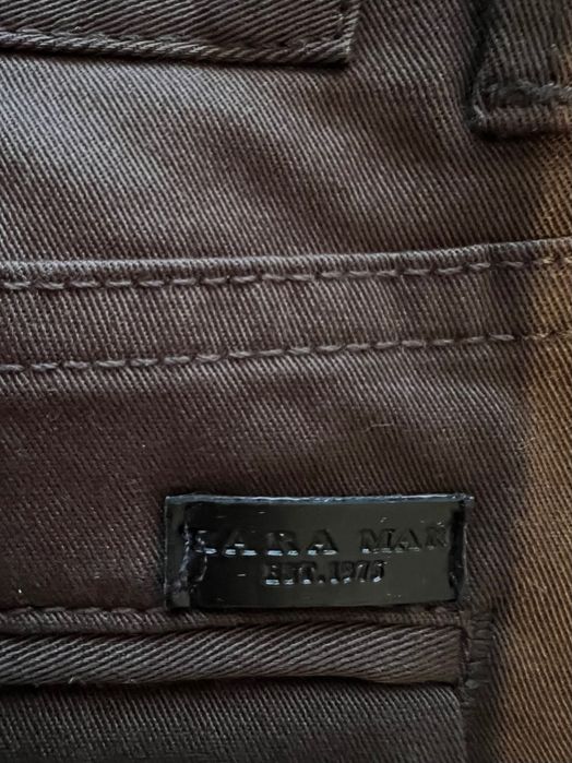 Calça em sarja de homem, castanhas, tamanho 42 da Zara