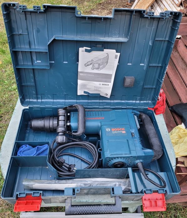 Młot udarowy BOSCH GSH 11 E