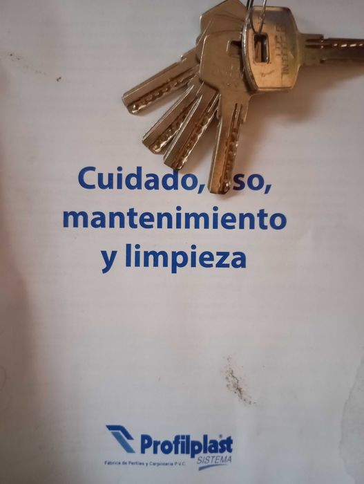 Vendo uma porta blindada de alta qualidade, marca Profilplast