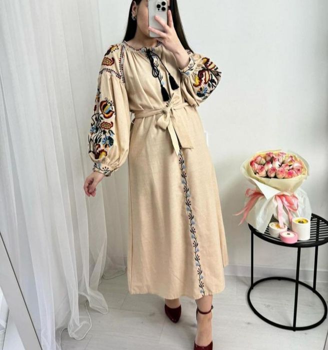 Сукня вишита бавовняна