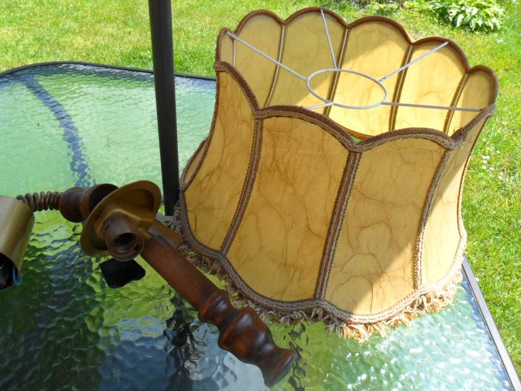 Wisząca lampa vintage-abażur ze skóry