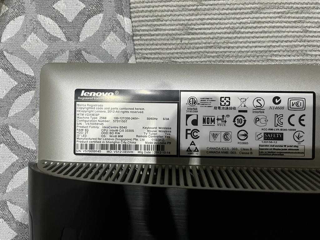 ALL IN ONE Lenovo IdeaCentre B540 c/ Ecra 3D c/ Wifi a 100%