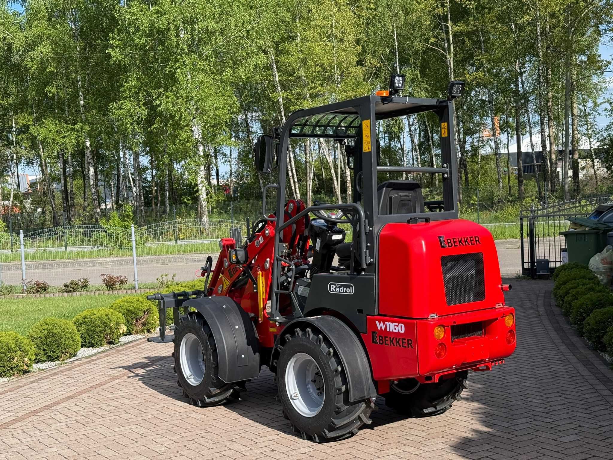NOWA Mini ładowarka BEKKER W1160 Perkins/Rexroth/wąska/duży udźwig