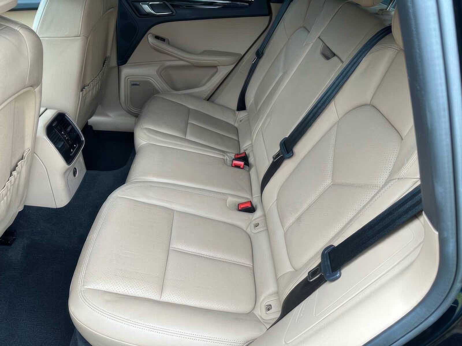 2020 Porsche Macan