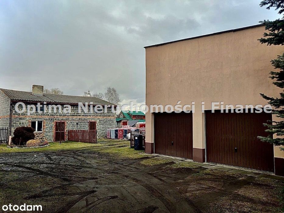 Sprzedam działkę z garażami!!!