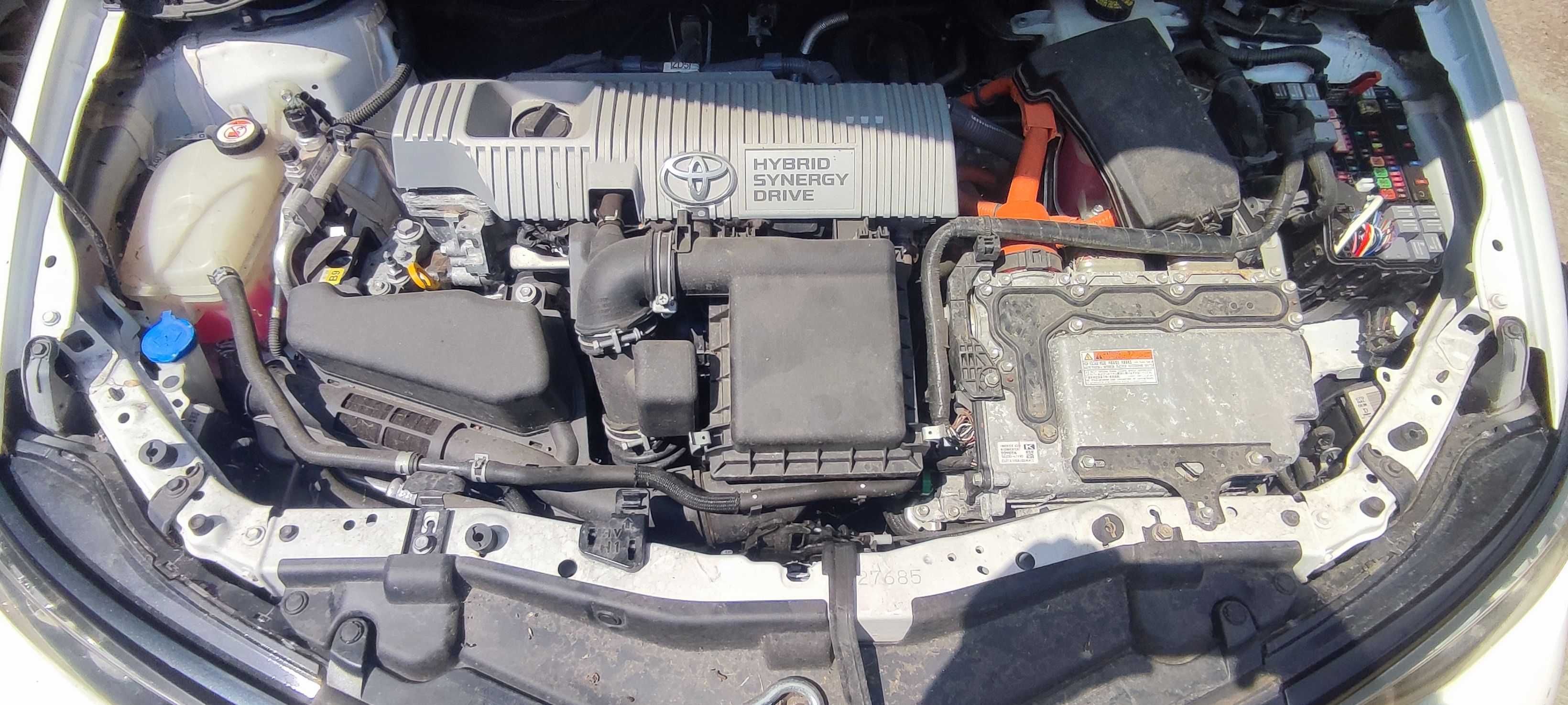 Toyota Auris E18 040 biały ćwiartka przód tył pas tylny części E16