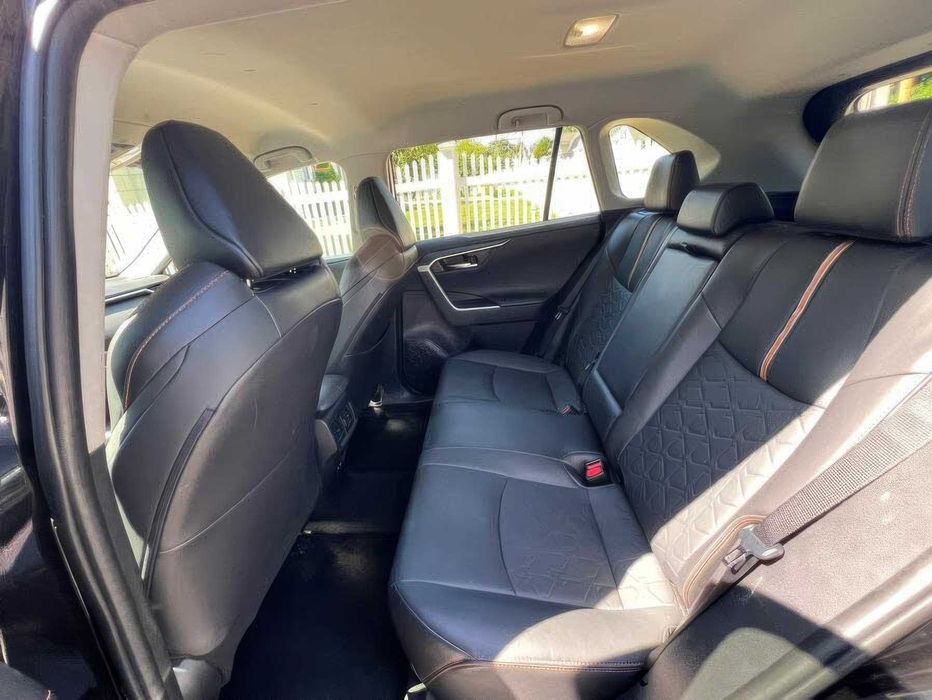 Toyota RAV4 Adventure      2022