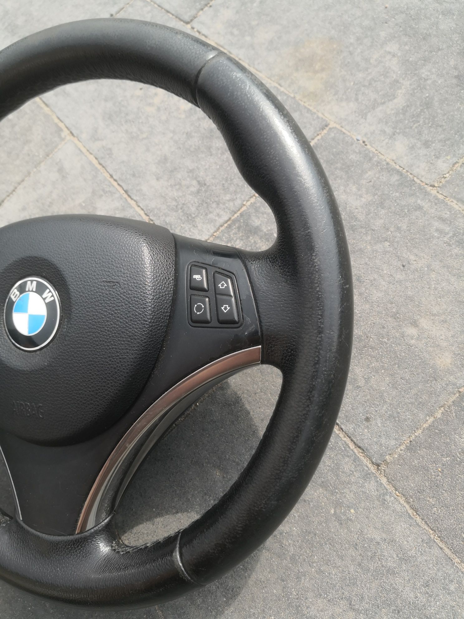 Kierownica multifunkcyjna BMW e87 e81 e82 e88 e90 e91 e92 z podusz #8